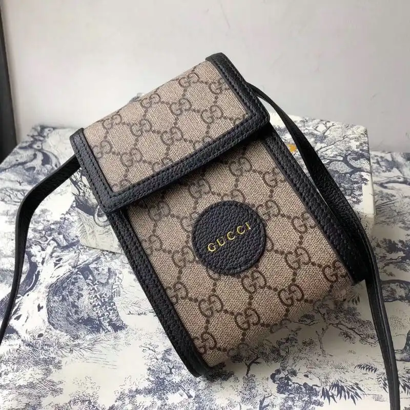 G*u*i bags 208b570058