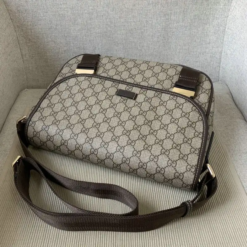 G*u*i bags 208b570061