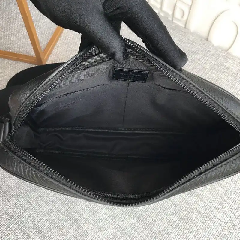 LV Bags 20B570005