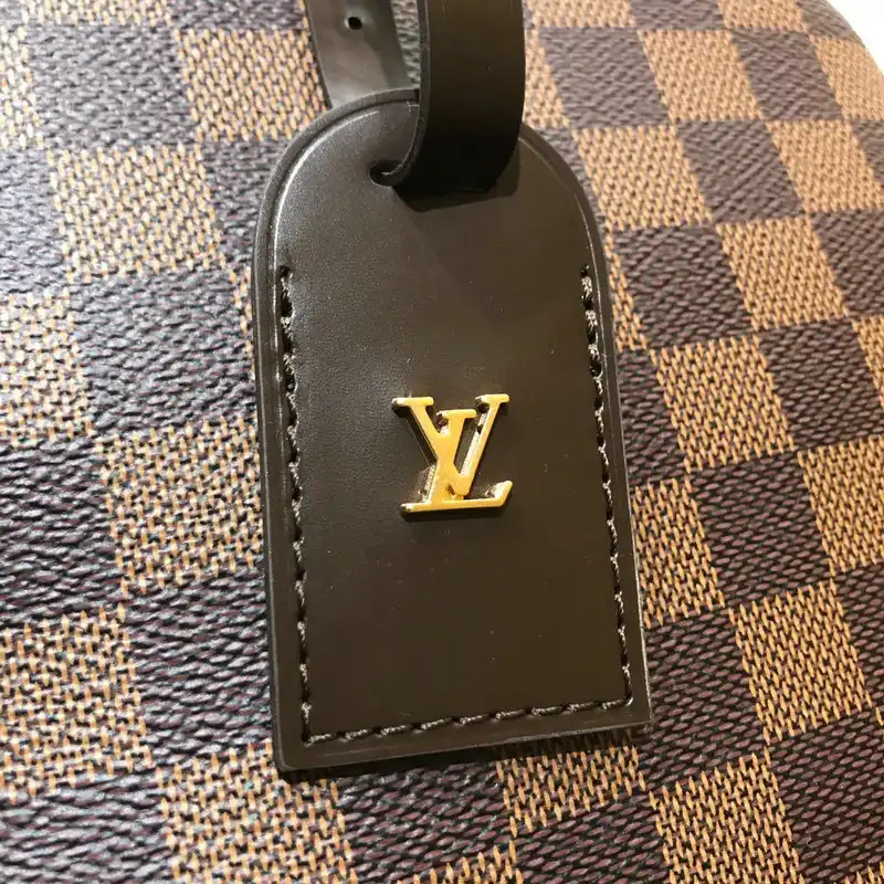 G*u*i bags 20b570083