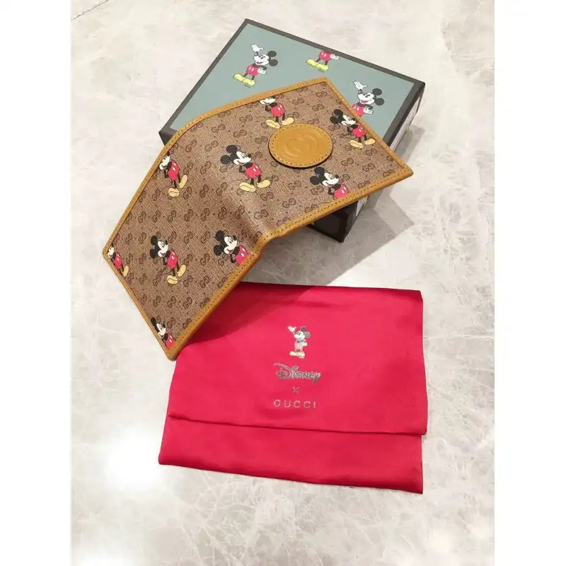 G*u*i bags 20b570086
