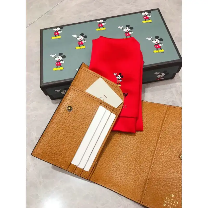 G*u*i bags 20dj570087