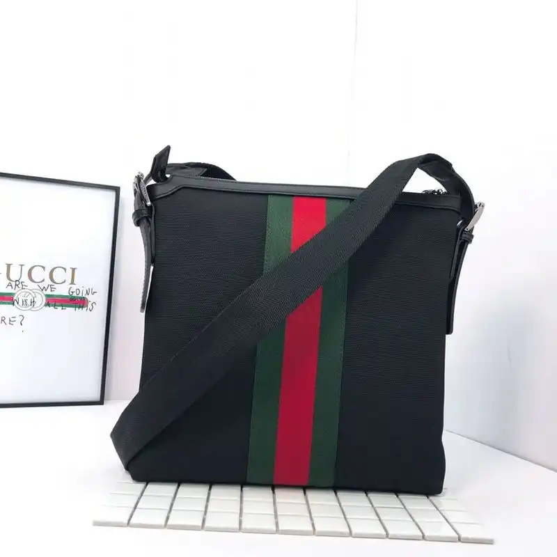 G*u*i bags 20b570170