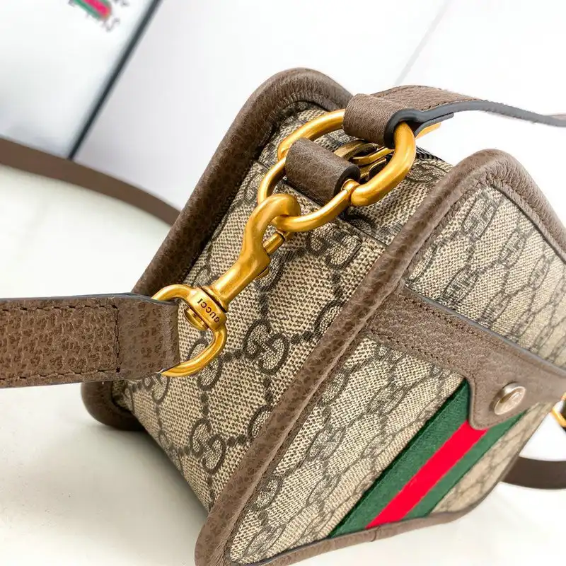 G*u*i bags 20b570196