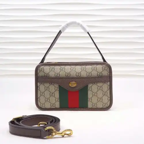 G*u*i bags 20b570242