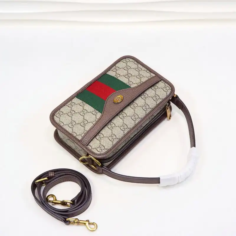 G*u*i bags 20b570242