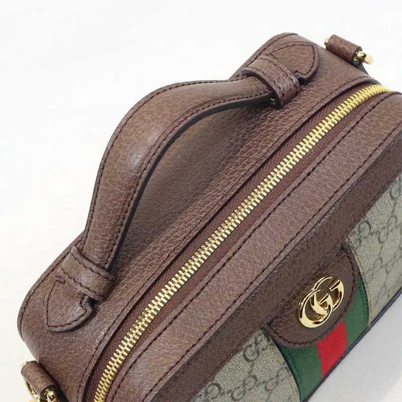 G*u*i bags 20b570243