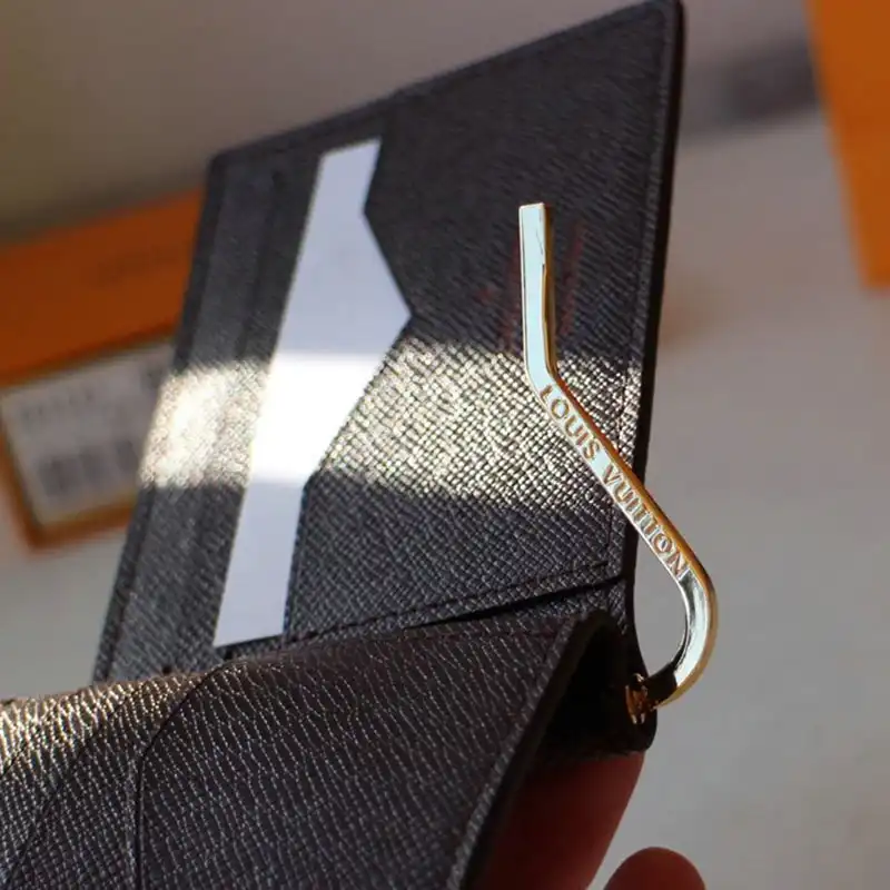 LV Bags 20B570303