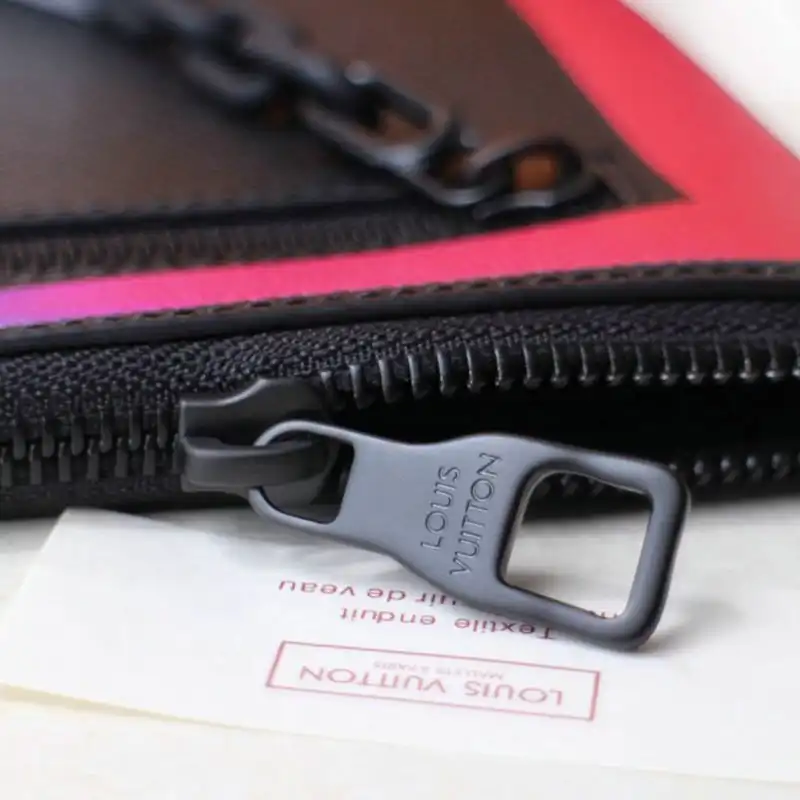 LV Bags 20B570312