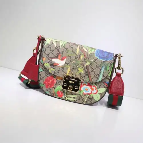 G*u*i bags 20guc0005