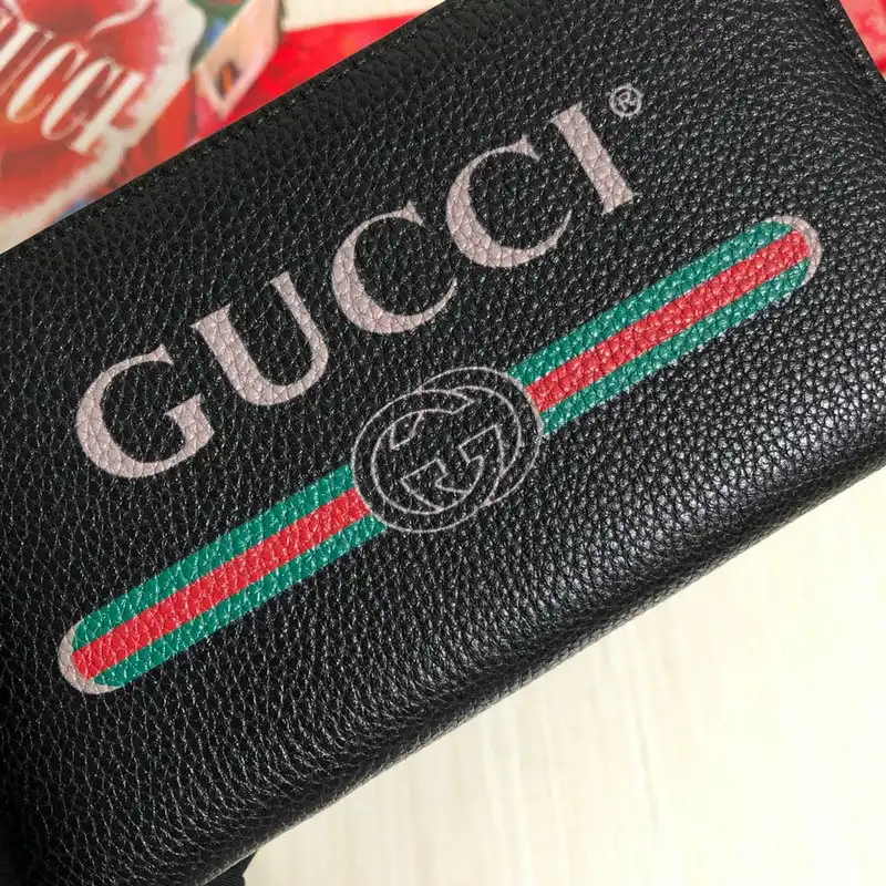 G*u*i bags 20guc0050