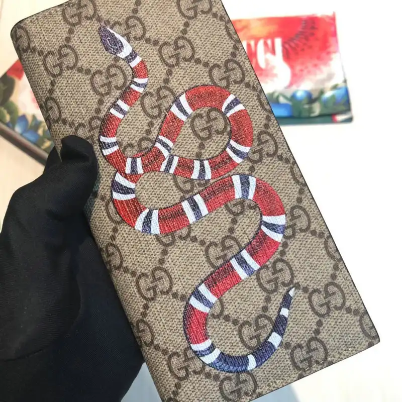 G*u*i bags 20guc0070