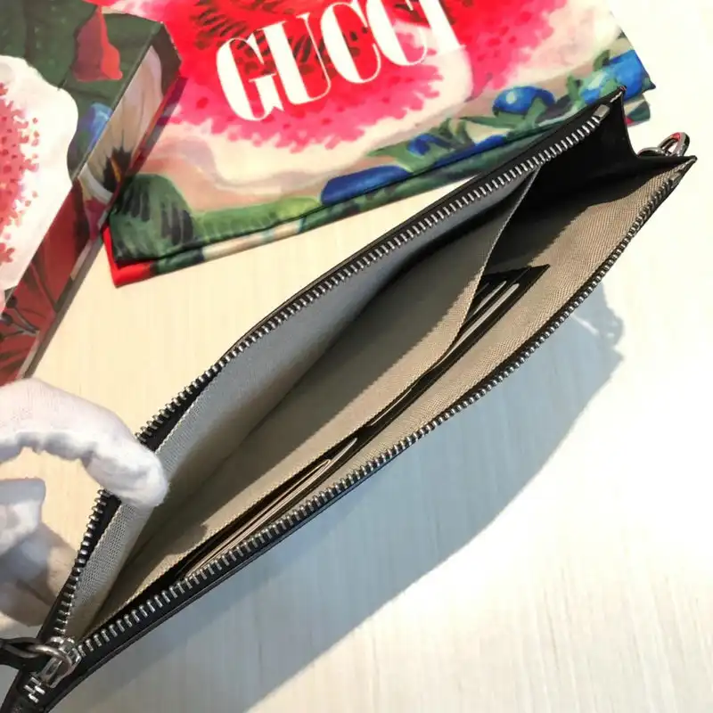 G*u*i bags 20guc0077