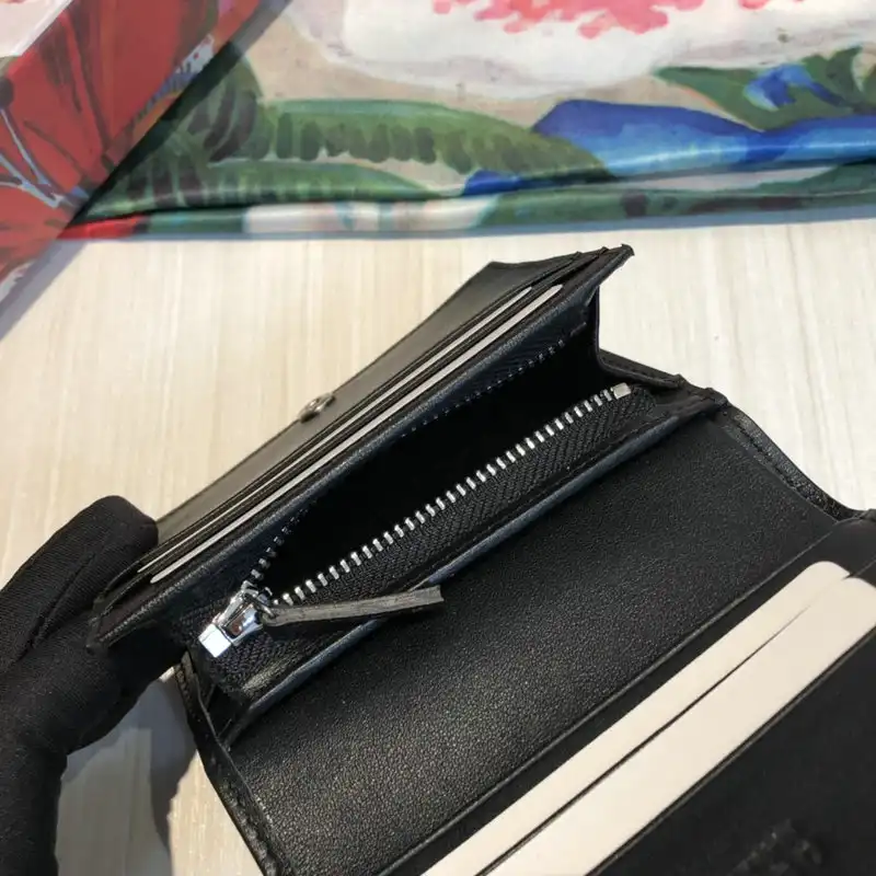 G*u*i bags 20guc0121