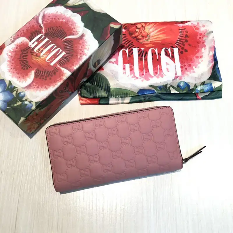G*u*i bags 20guc0204