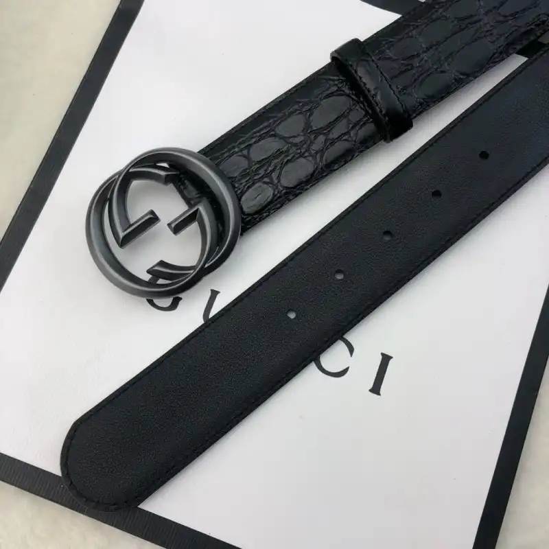 G*u*i s belt 20xia0003