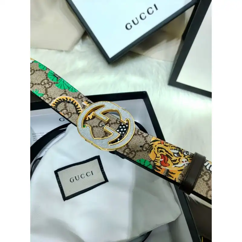 G*u*i s belt 20xia0038