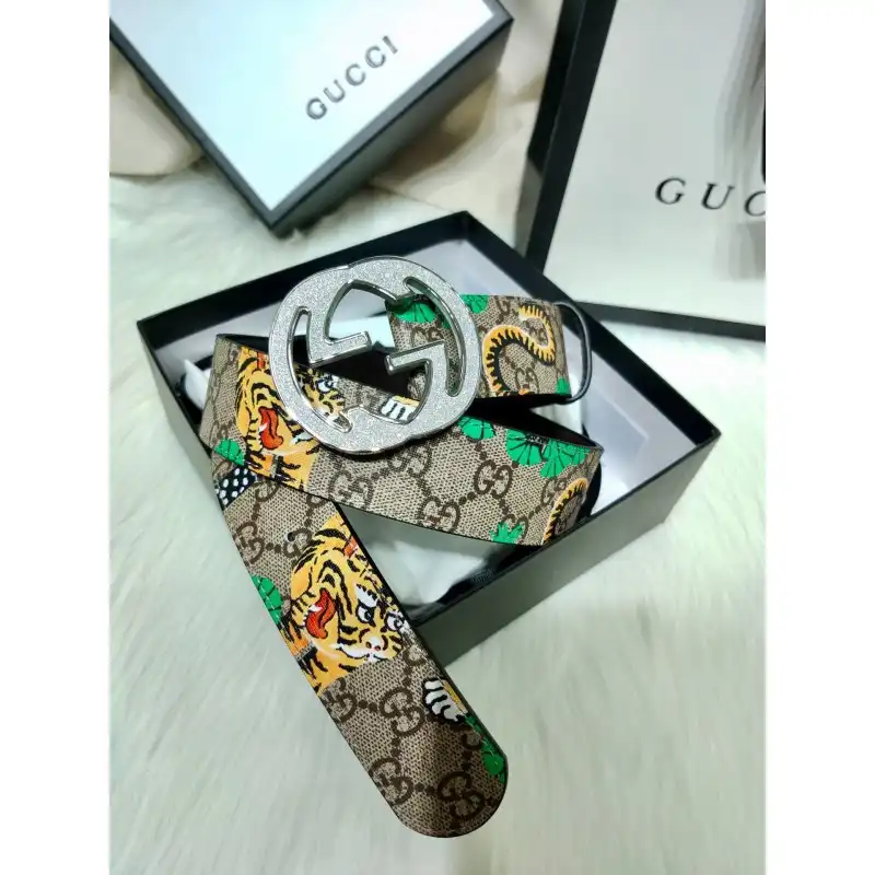 G*u*i s belt 20xia0038