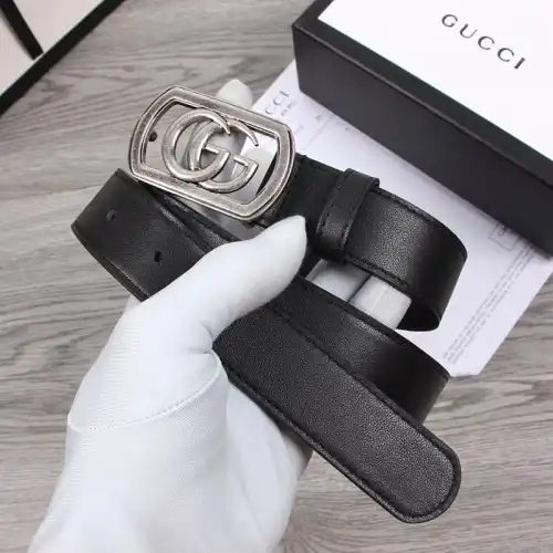 G*u*i s belt 20xia0080