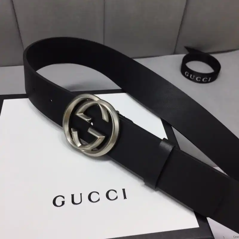 G*u*i s belt 20xia0085