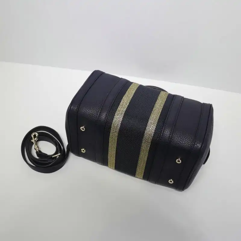 G*u*i bags 204b570087