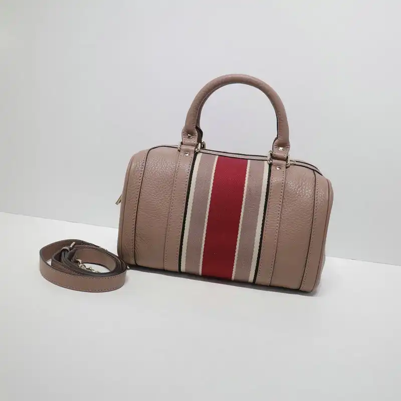 G*u*i bags 204b570088