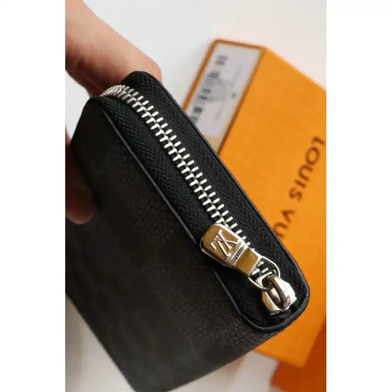 LV Bags 2102SH0001