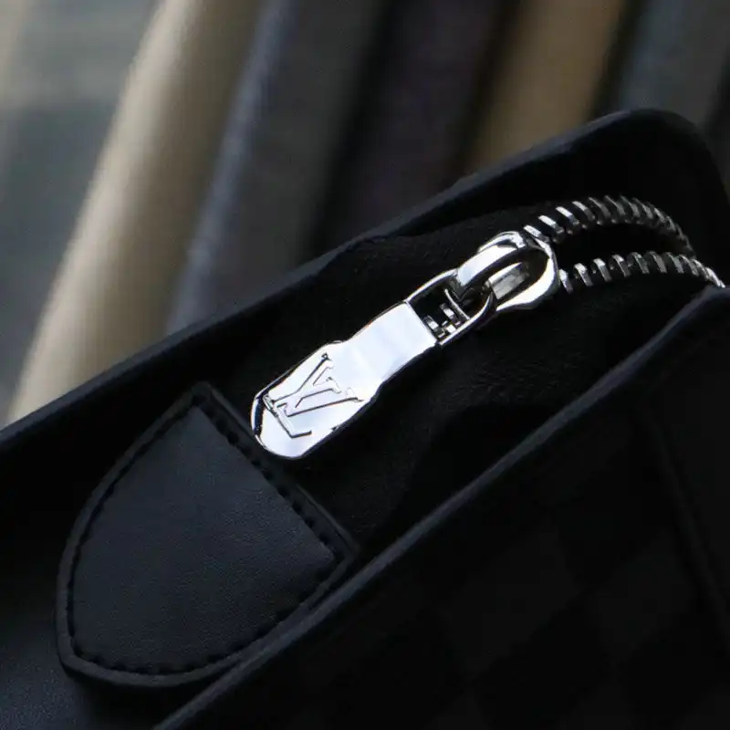LV Bags 2104DJ0009