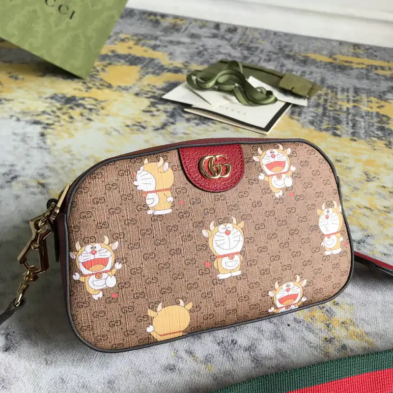 G*u*i bags 2104dj0020