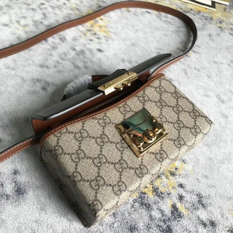 G*u*i bags 2104dj0024
