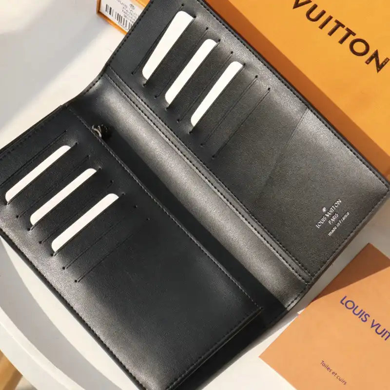 LV Bags 2104DJ0060