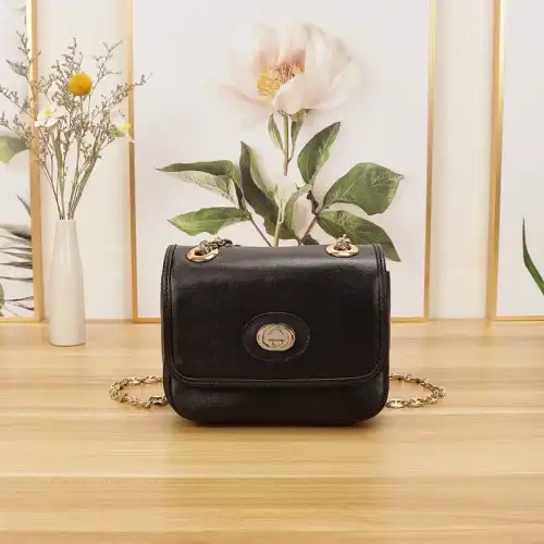 G*u*i bags 2104dj0080