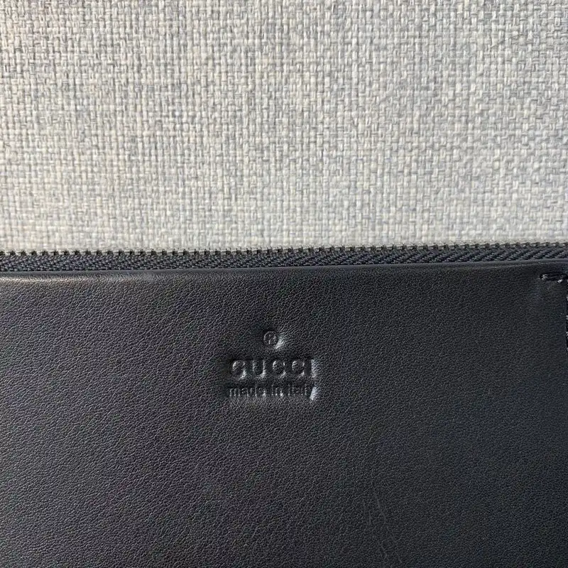 G*u*i bags 2104dj0131