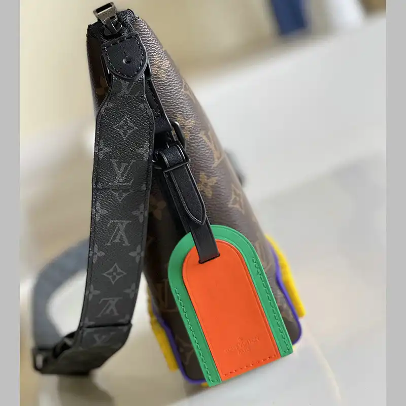 LV Bags 2106DJ0008