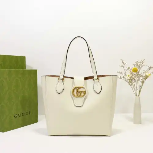 G*u*i bags 2106dj0038