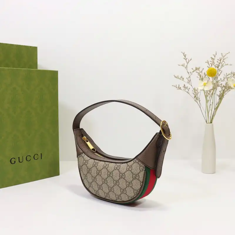 G*u*i bags 2106dj0040