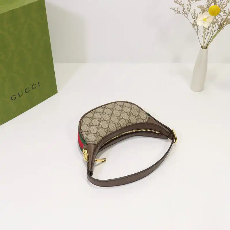G*u*i bags 2106dj0040