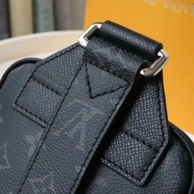 LV Bags 2106DJ0100