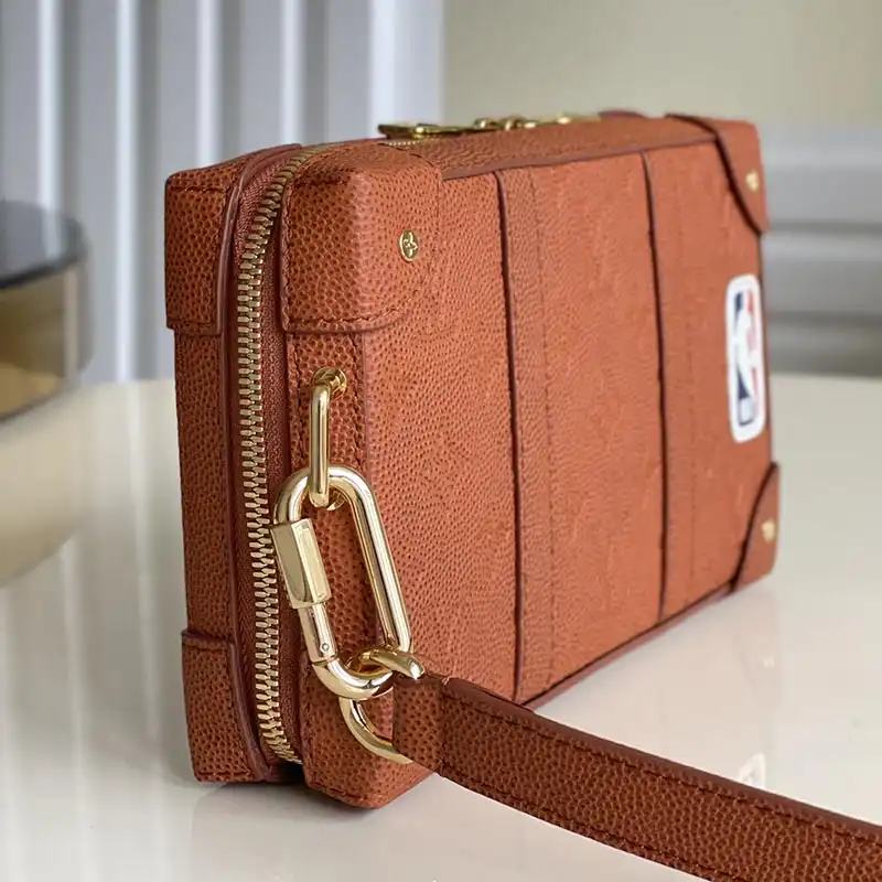 LV Bags 2107YA0082