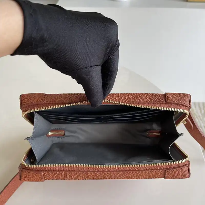 LV Bags 2107YA0082