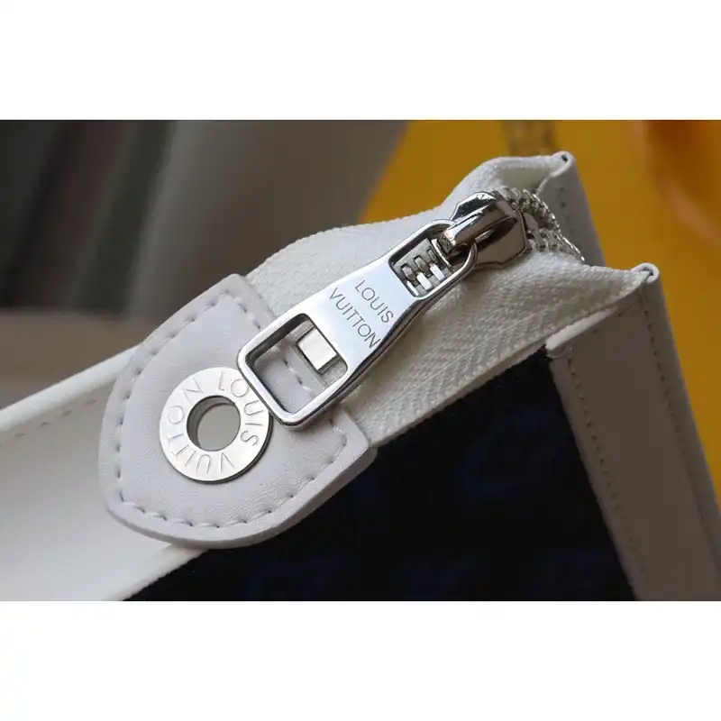 LV Bags 2107YA0112