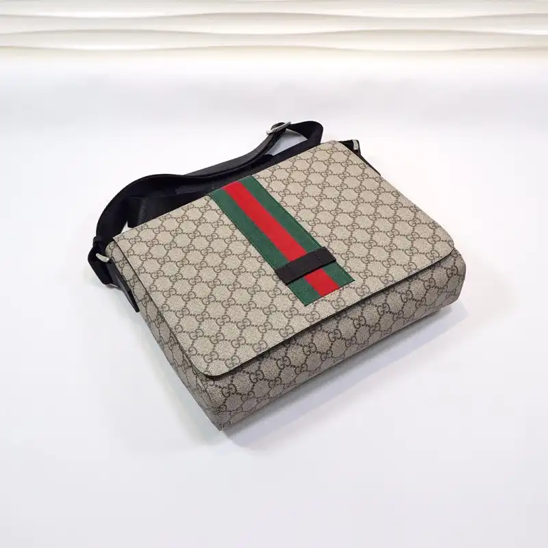 G*u*i s bags 2108dj0026