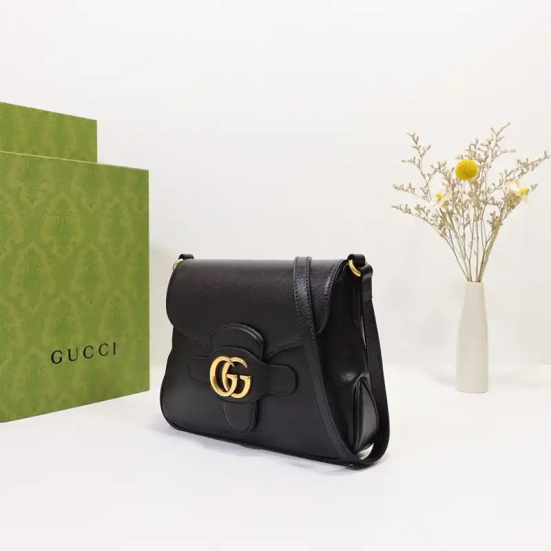 G*u*i s bags 2108dj0089