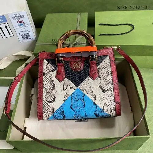 G*u*i s bags 2108ya0016