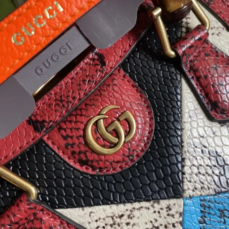 G*u*i s bags 2108ya0017