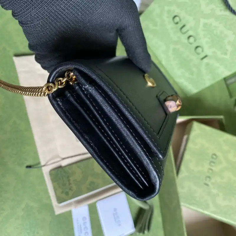 G*u*i s bags 2108ya0057