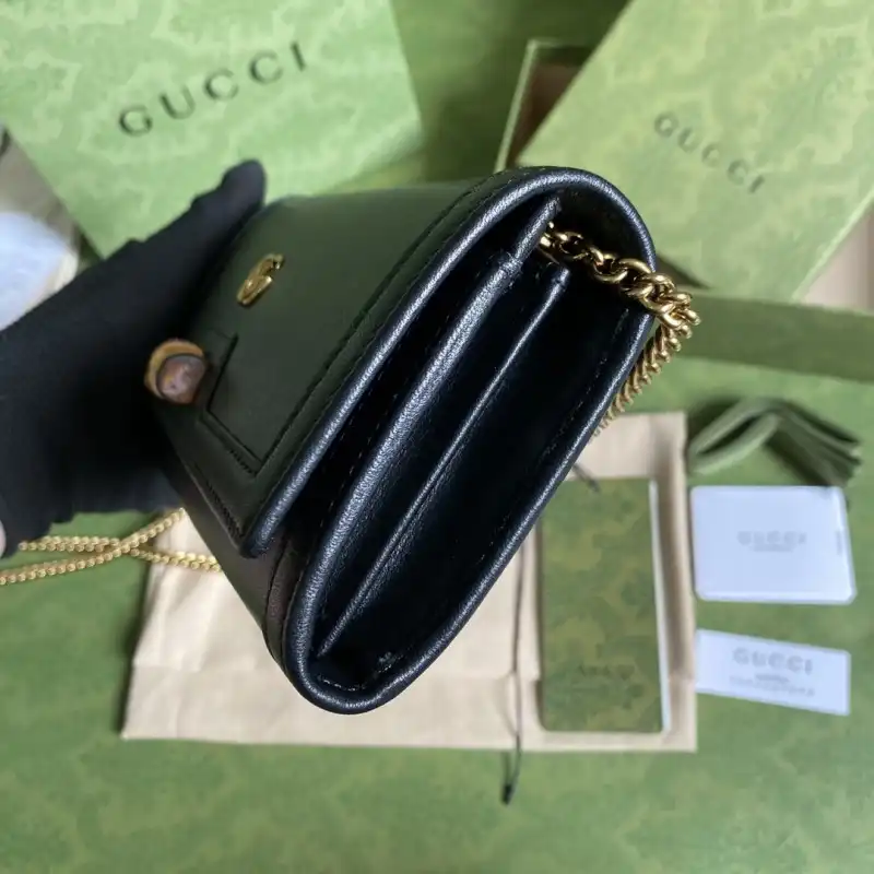 G*u*i s bags 2108ya0057
