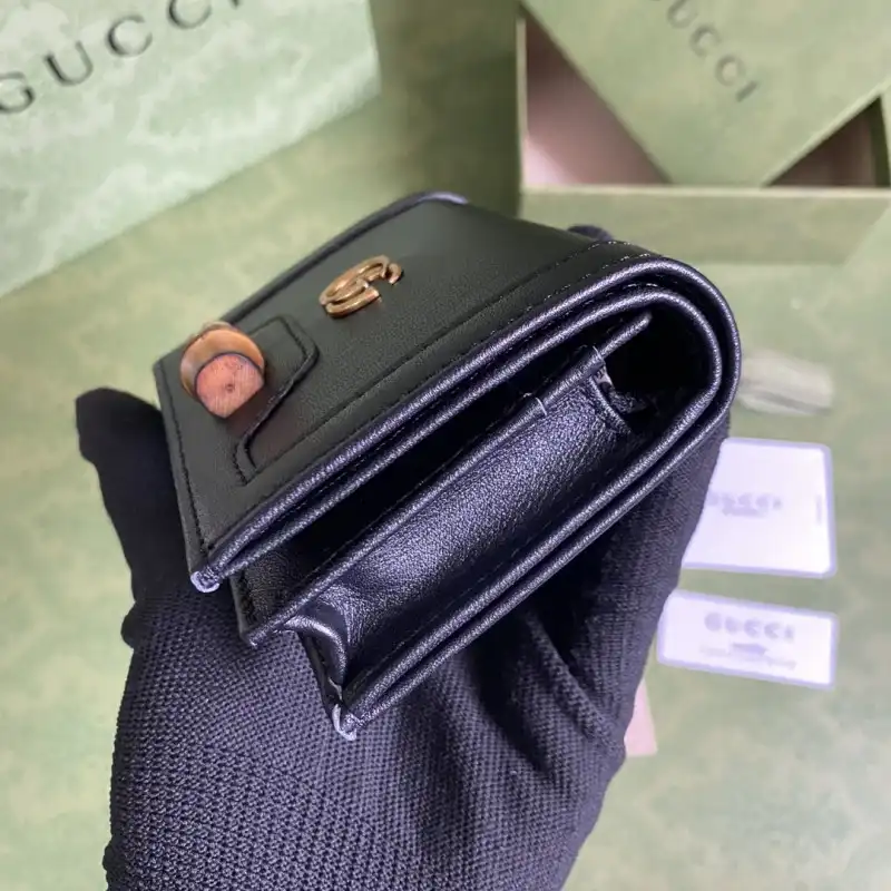 G*u*i s bags 2108ya0067