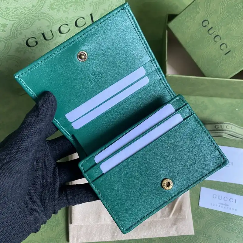 G*u*i s bags 2108ya0069