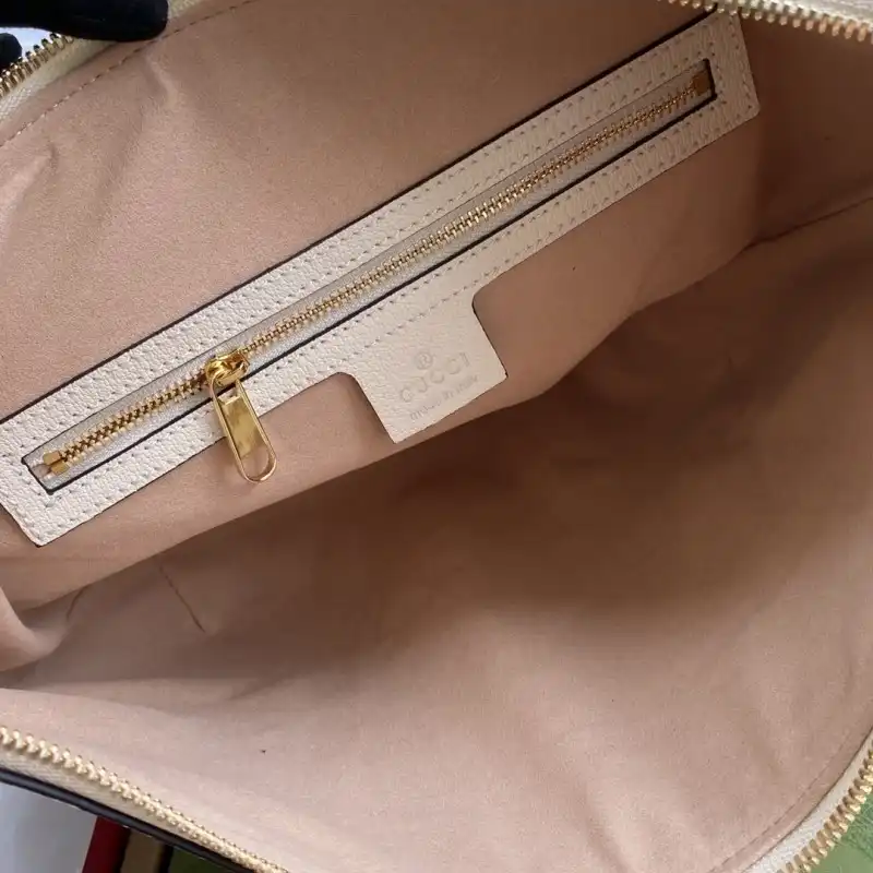 G*u*i s bags 2108ya0077